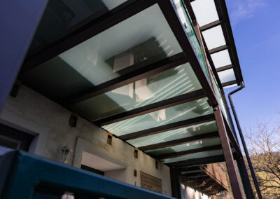Balkon mit Glasboden